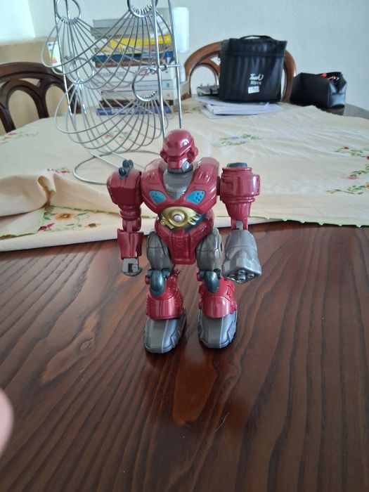 Small walking robot64862466143105122