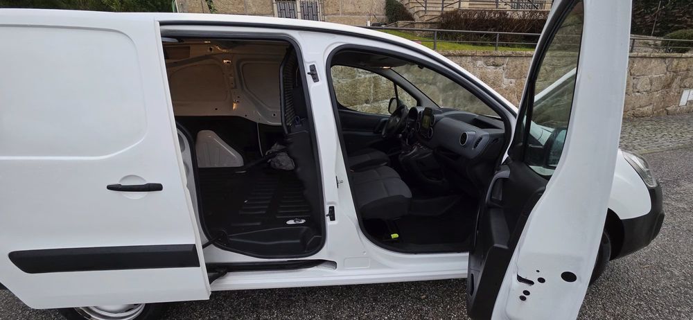 Peugeot partner xl 3L full extras