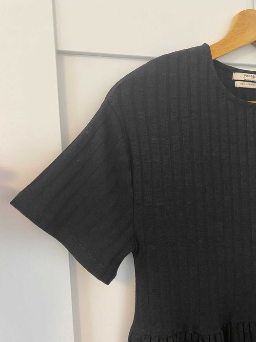Pull& Bear czarna sukienka na krótki rękaw XS