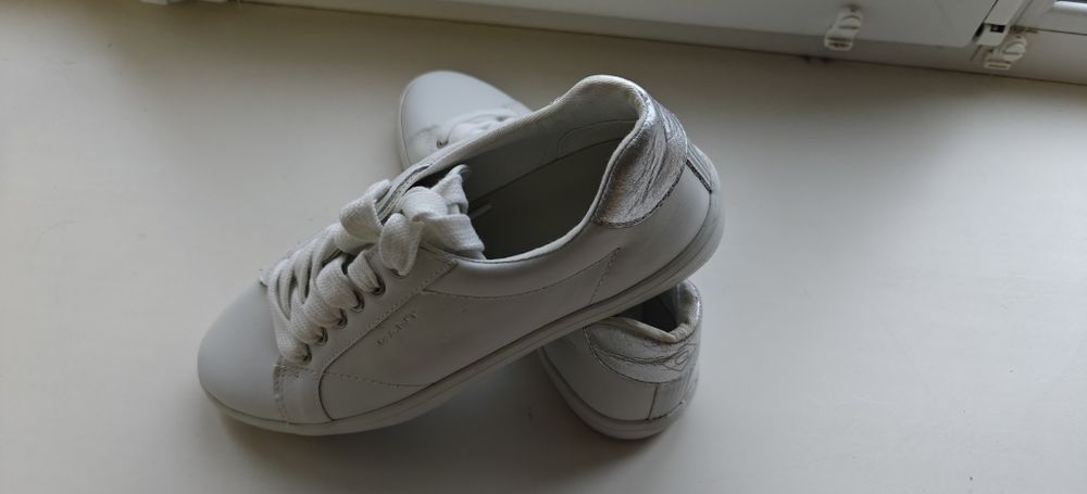 Продам шкіряні білі кеди Gant
Стан чудовий, ду