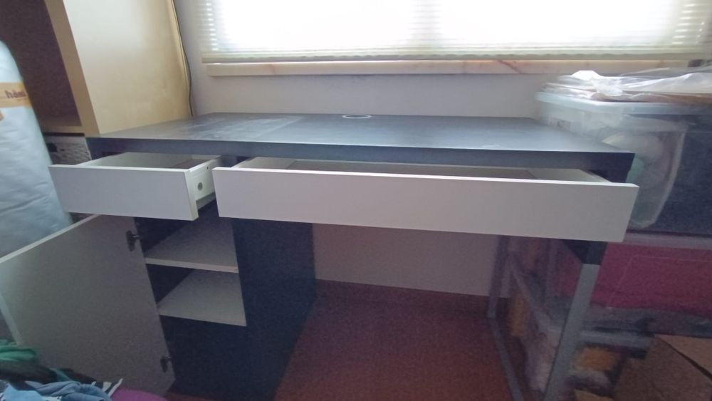 Secretária escritório