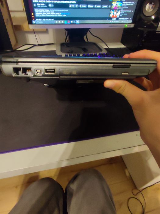 Asus W5000 2004r