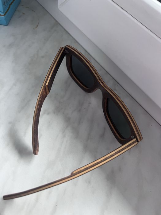 Okulary słoneczne, drewniane