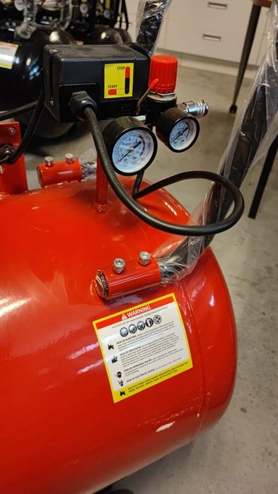 Compressor de 200 litros silencioso novo