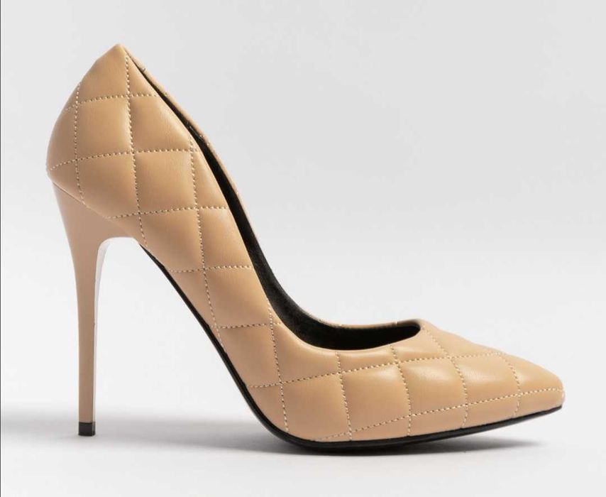 Sapatos stilleto tam. 36 beje