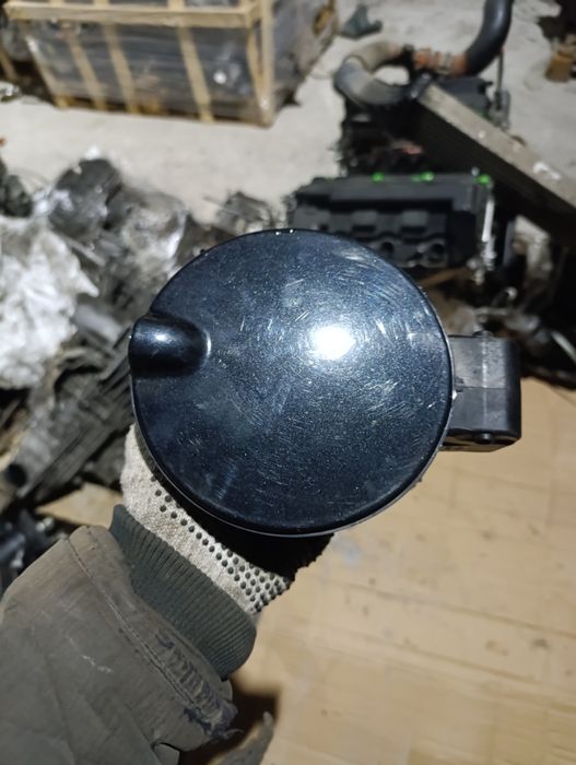 Лючок бензобака Skoda Fabia 2 2007-2014г Оригинал