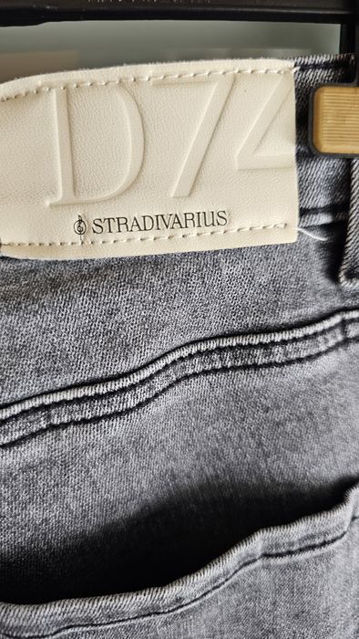 Calças da Stradivarius
