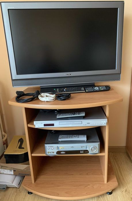 telewizor, magnetowid, odtwarzacz