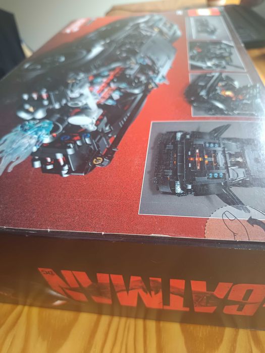 Lego texhnoc batmobile