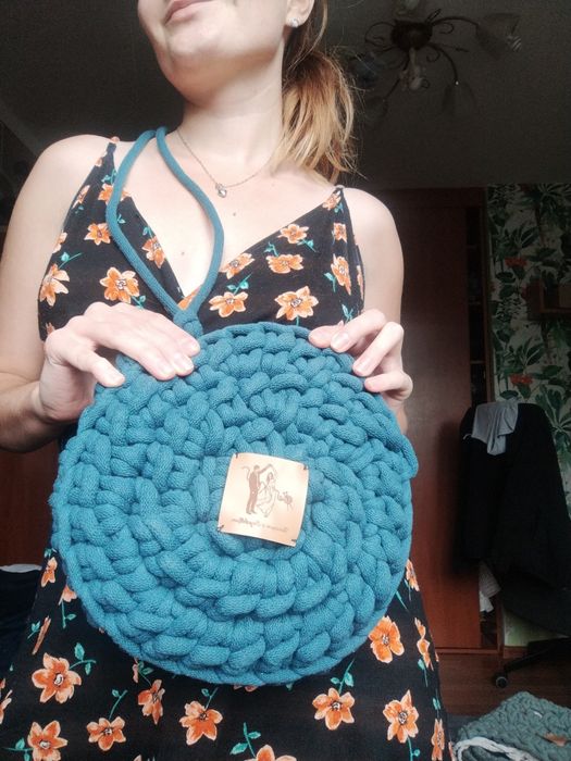 Torebka na szydełku kobaltowa niebieska rękodzieło sznurek