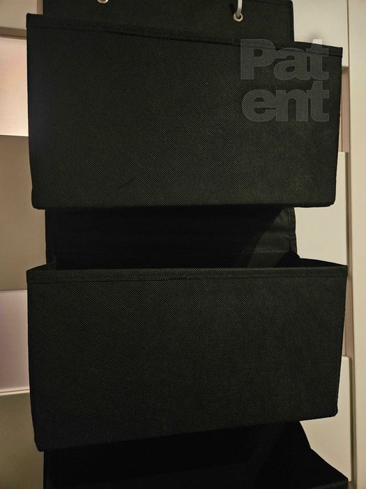 Wiszący organizer do powieszenia z 4 kieszeniami na drzwi czarny