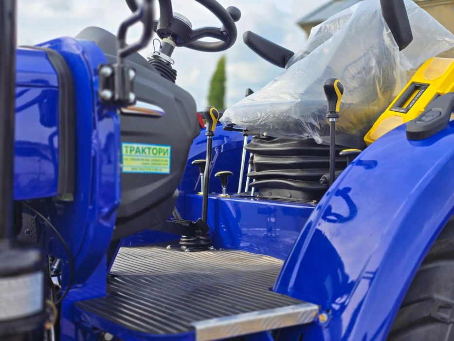 Вбивця DONGFENG 244, повнопривідний міні-трактор TERRA FENG 3524X