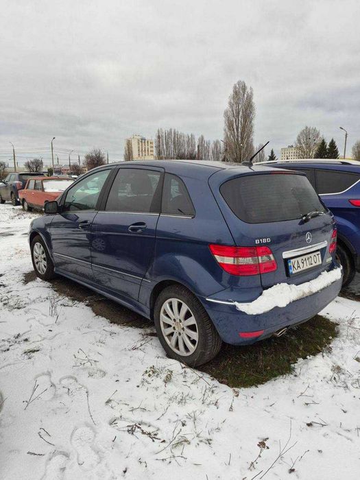 Mercedes-Benz B-Class 2010