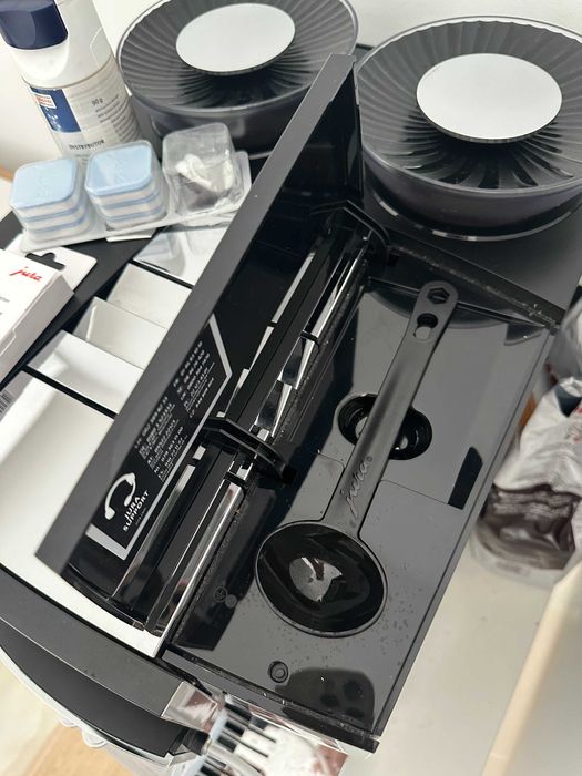 Jura Giga 10 – jak nowy, automatyczny ekspres premium, gwarancja 2026!