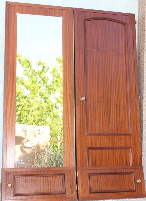 4 Portas de Roupeiro em Mogno