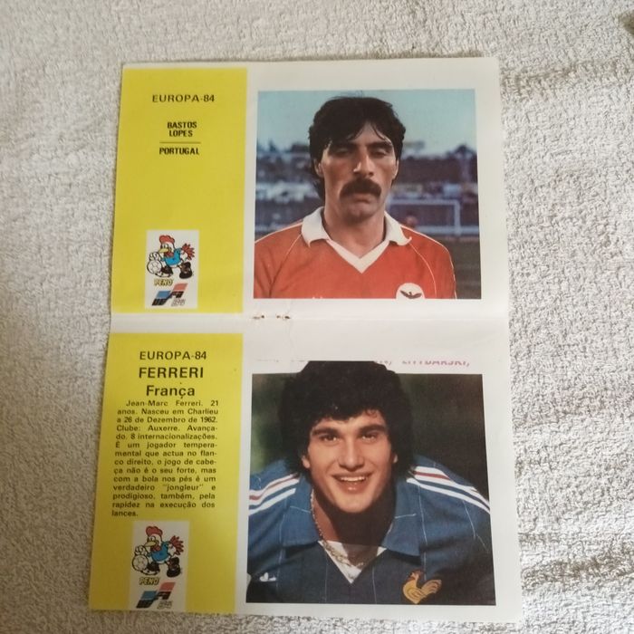 8 cromos antigos futebol ver fotos