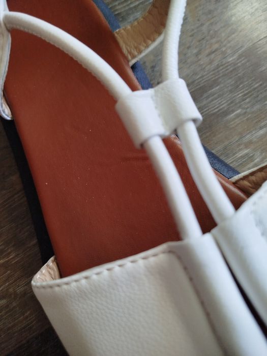 Sandały damskie typu  Ecco