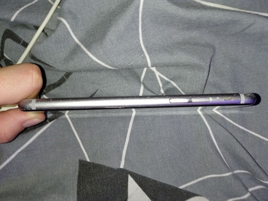 Айфон 5с на запчастини