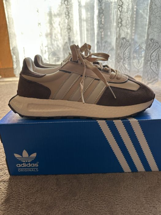 Кросівки Adidas Retropy e5