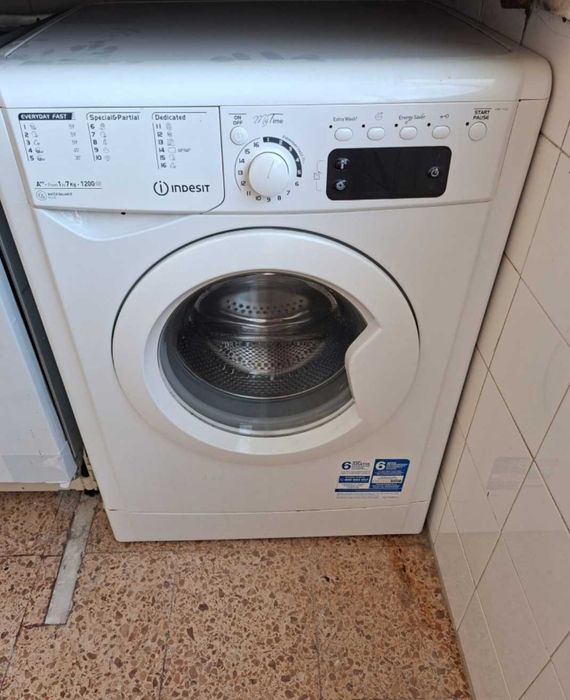 Maquina lavar roupa