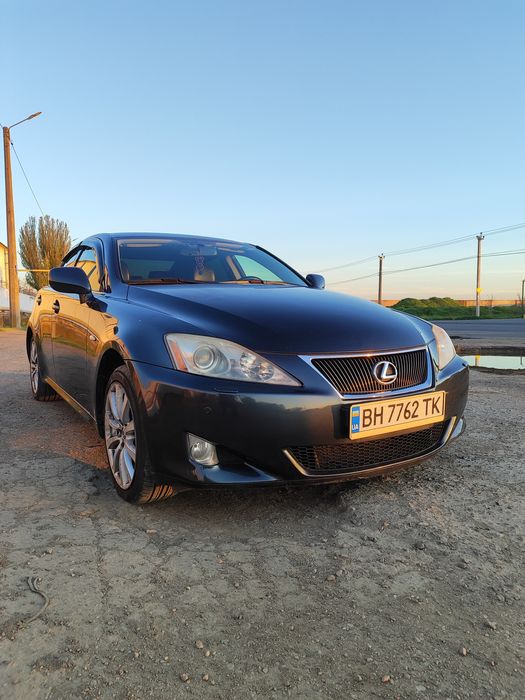 Продам Lexsus IS220D