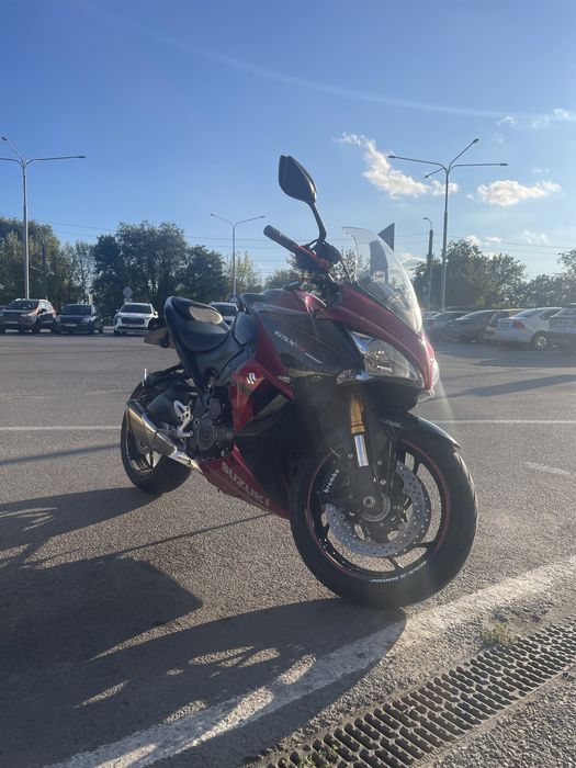 Suzuki gsx s 1000f