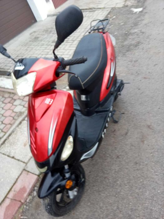 Skuter 2T ładny , zadbany