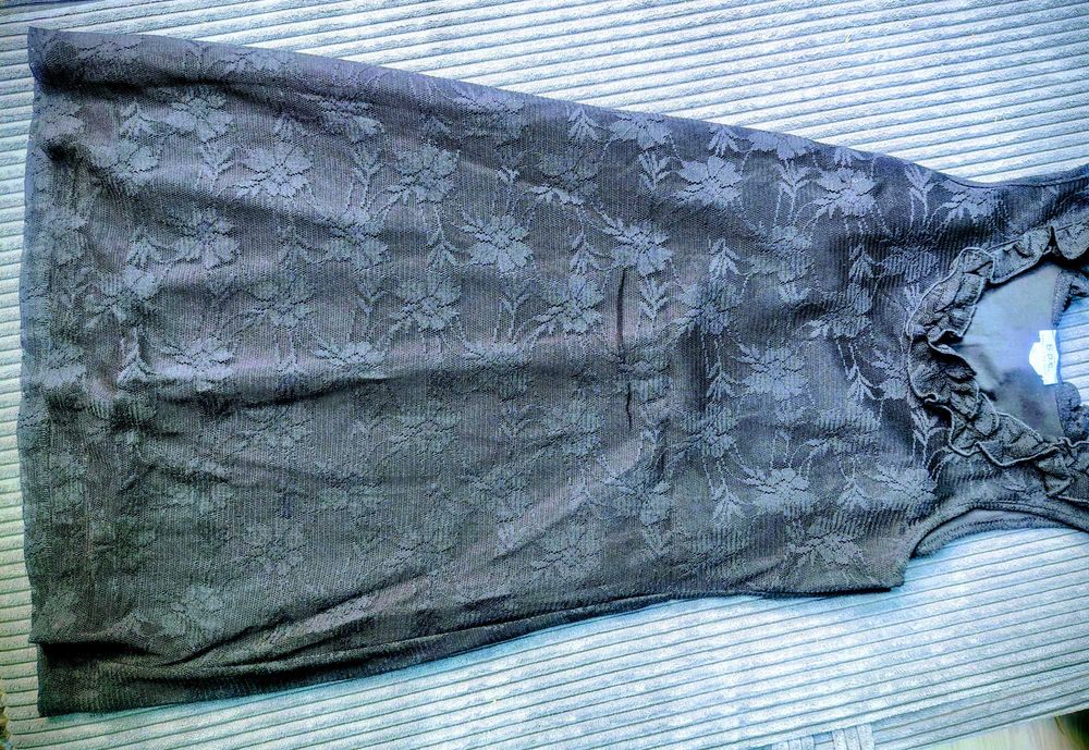 Śliczna czarna sukienka S