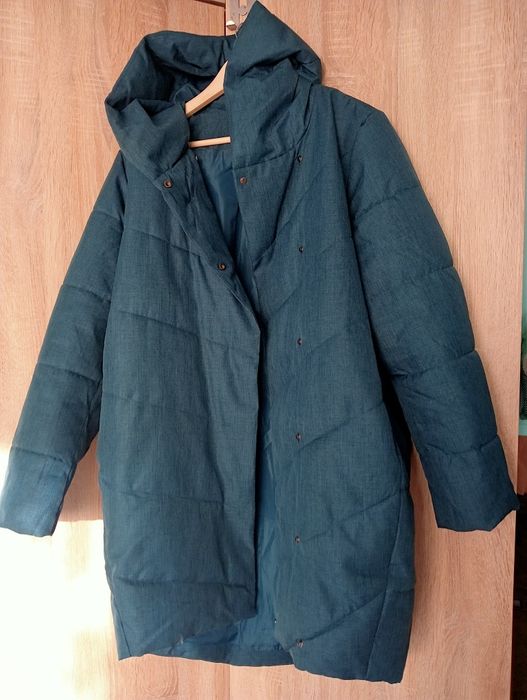 Pikowany płaszcz Reserved r 36