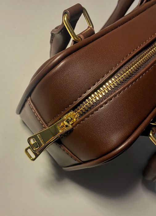 Сумочка коричнева miu miu нова