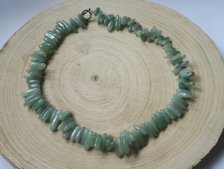 Naszyjnik z nefrytów nefryt