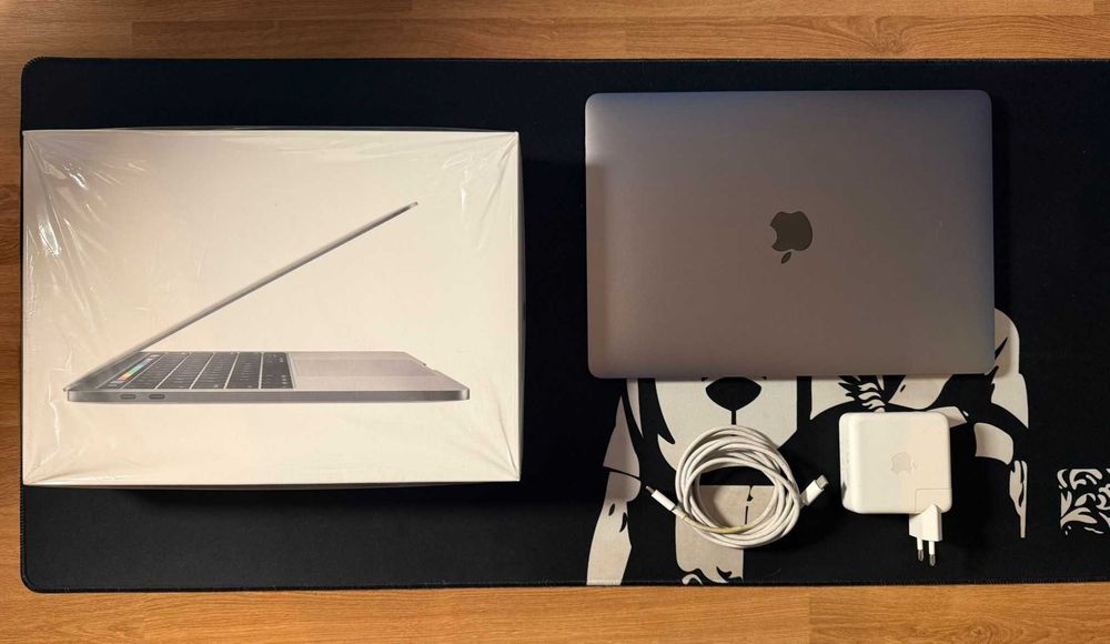 MacBook Pro 13" touch bar