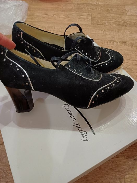 Замшеві туфлі 38р