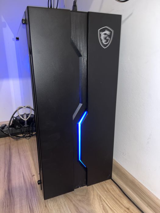 Komputer msi + (myszka i klawiatura stelseries apex 5)