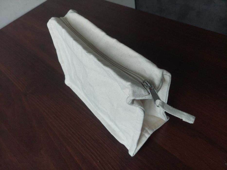 Косметичка PAYOT насесер