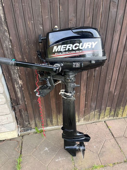 Silnik zaburtowy Mercury 5km czterosow