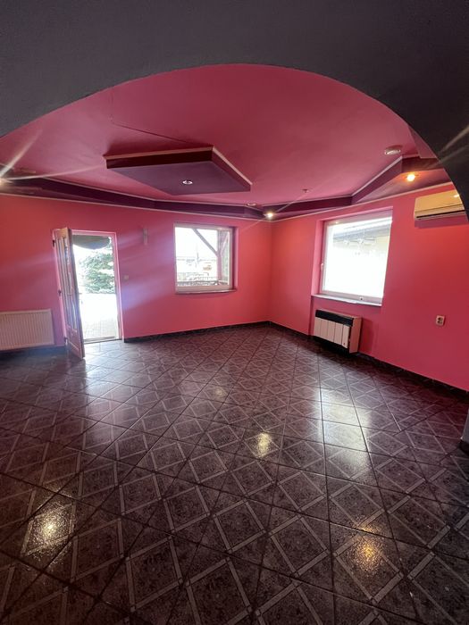 Інвестиційно привабливий комерційний комплекс  в м.Берегове