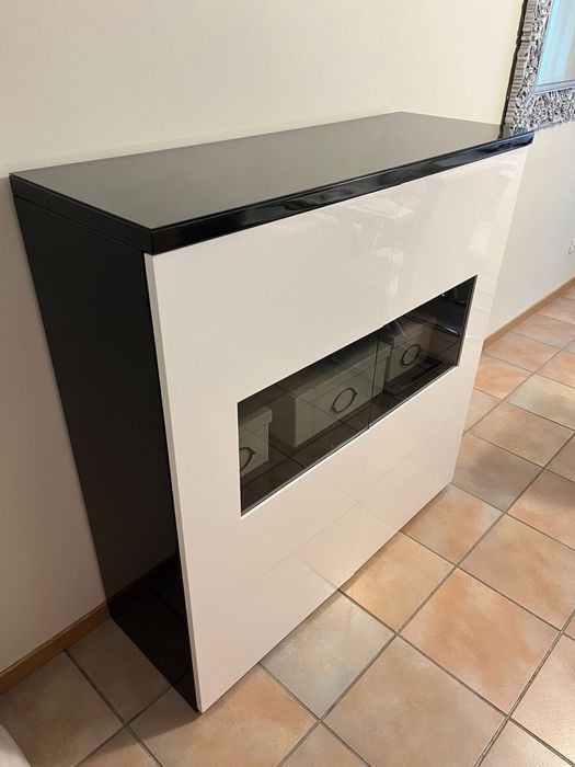 Móvel de sala tipo aparador/arrumação