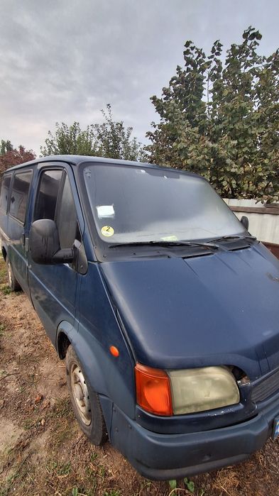 Продаєця форд транзит 2.5д простий