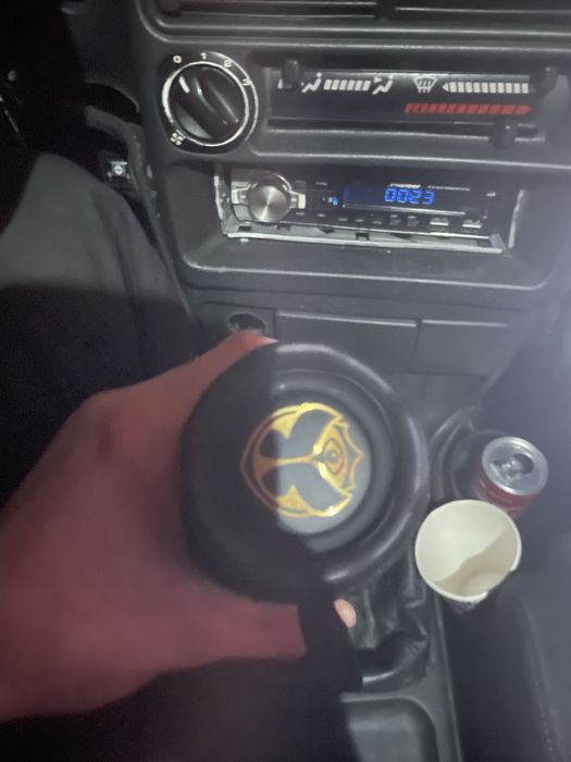 Колонка jbl flip 7 tomorrowland