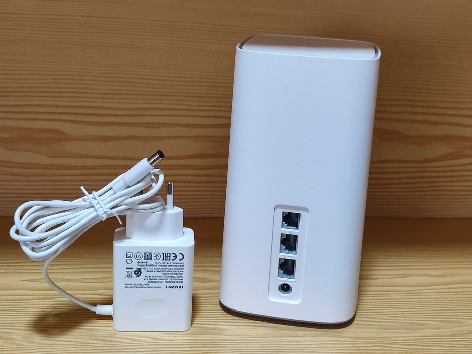Huawei 5G H122-373 Wi-Fi 6 Plus Router SIM Desbloqueado