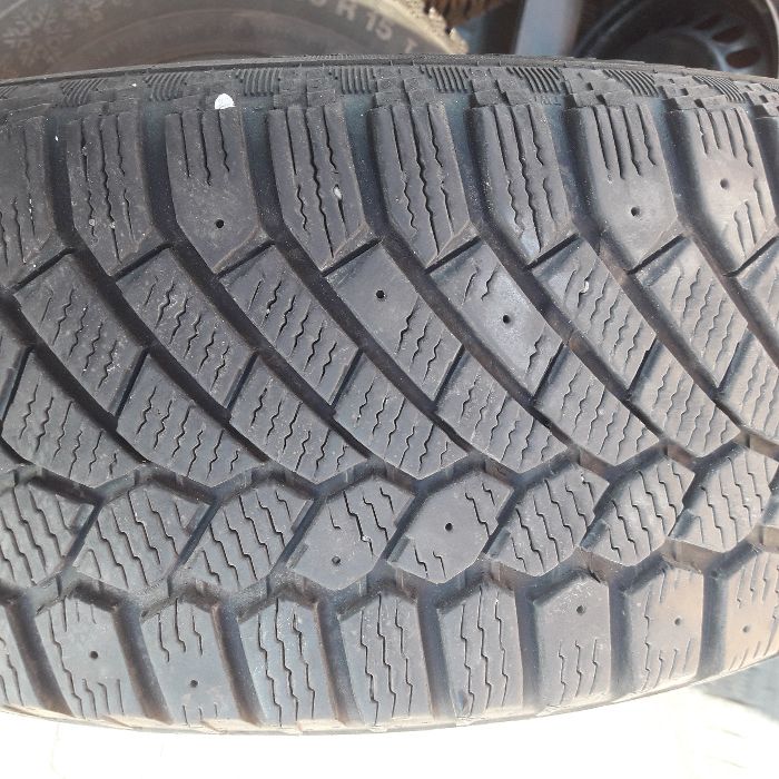 Opony continental 195/65 R15 w bdb stanie