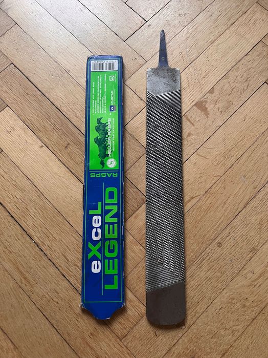 MUSTAD EXCEL ORIGINAL Pilnik/Tarnik do kopyt wszechstronny