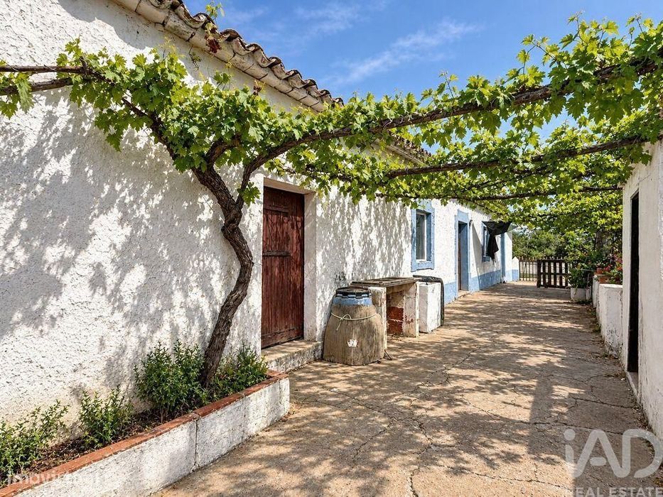 Quinta rural T3 em Moncarapacho e Fuseta de 95 m2
