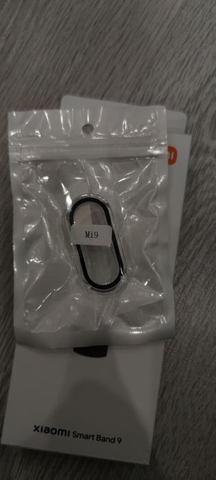 Продам mi band 9