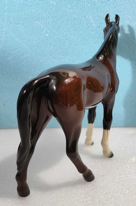 Goebel - cavalo em porcelana