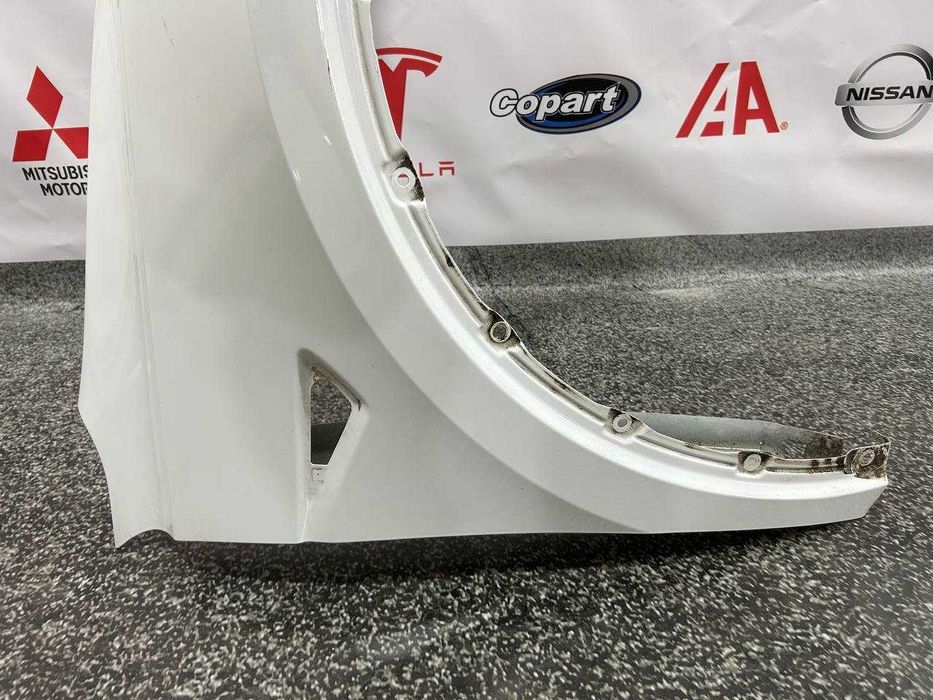 Крило переднє праве Tesla model y PPSW (MYP4)
