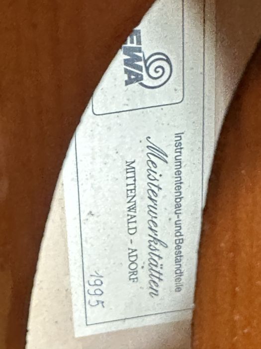 Contrabaixo alemao GEWA