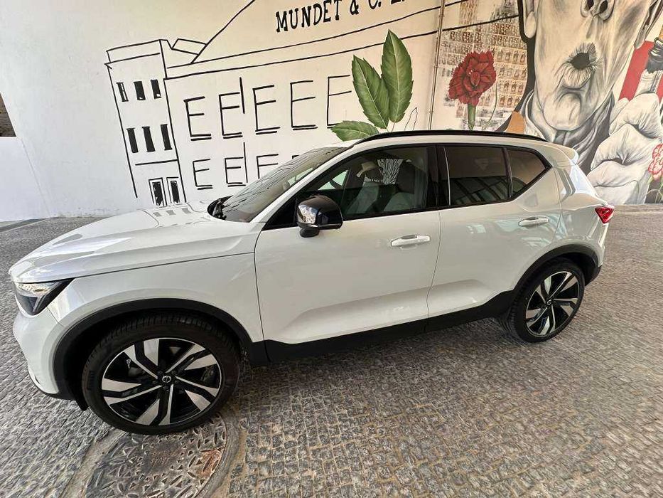 VOLVO XC40 DARK - Hybrid - 19500 KM