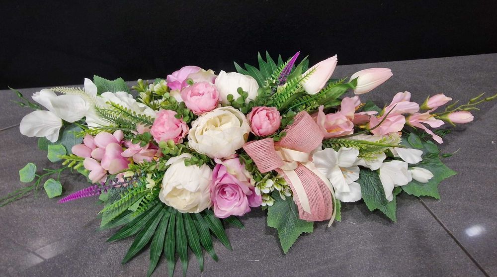 Komplet 4 kompozycji kwiatowych na grób 3xstroik +wkład do wazonu WG96